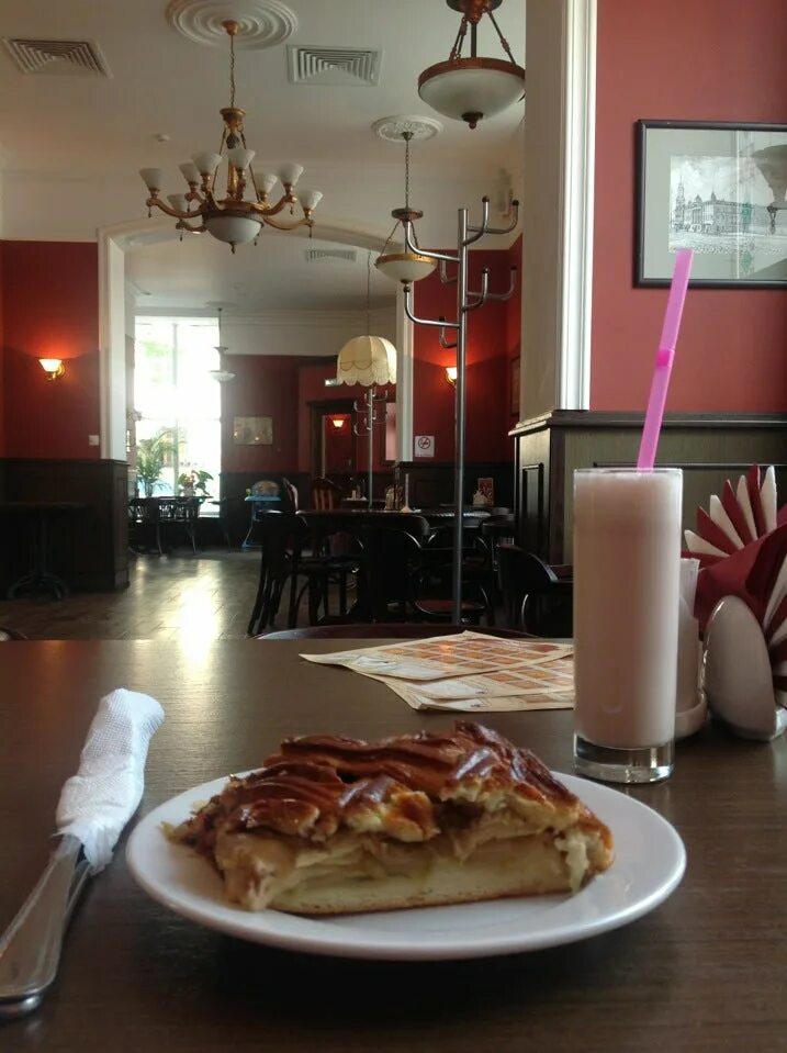 Пушкинская 7 воронеж. Кафе штолле воронеж. Штолле воронеж пушкинская. Штолле воронеж. Штолле энгельса 37.