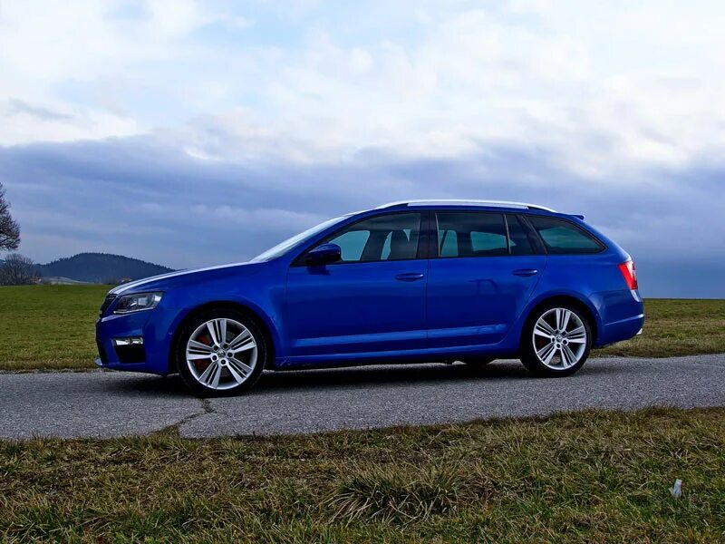 Skoda Octavia Combi RS. Octavia RS универсал 2021. Octavia a8 RS универсал. Octavia combi rs