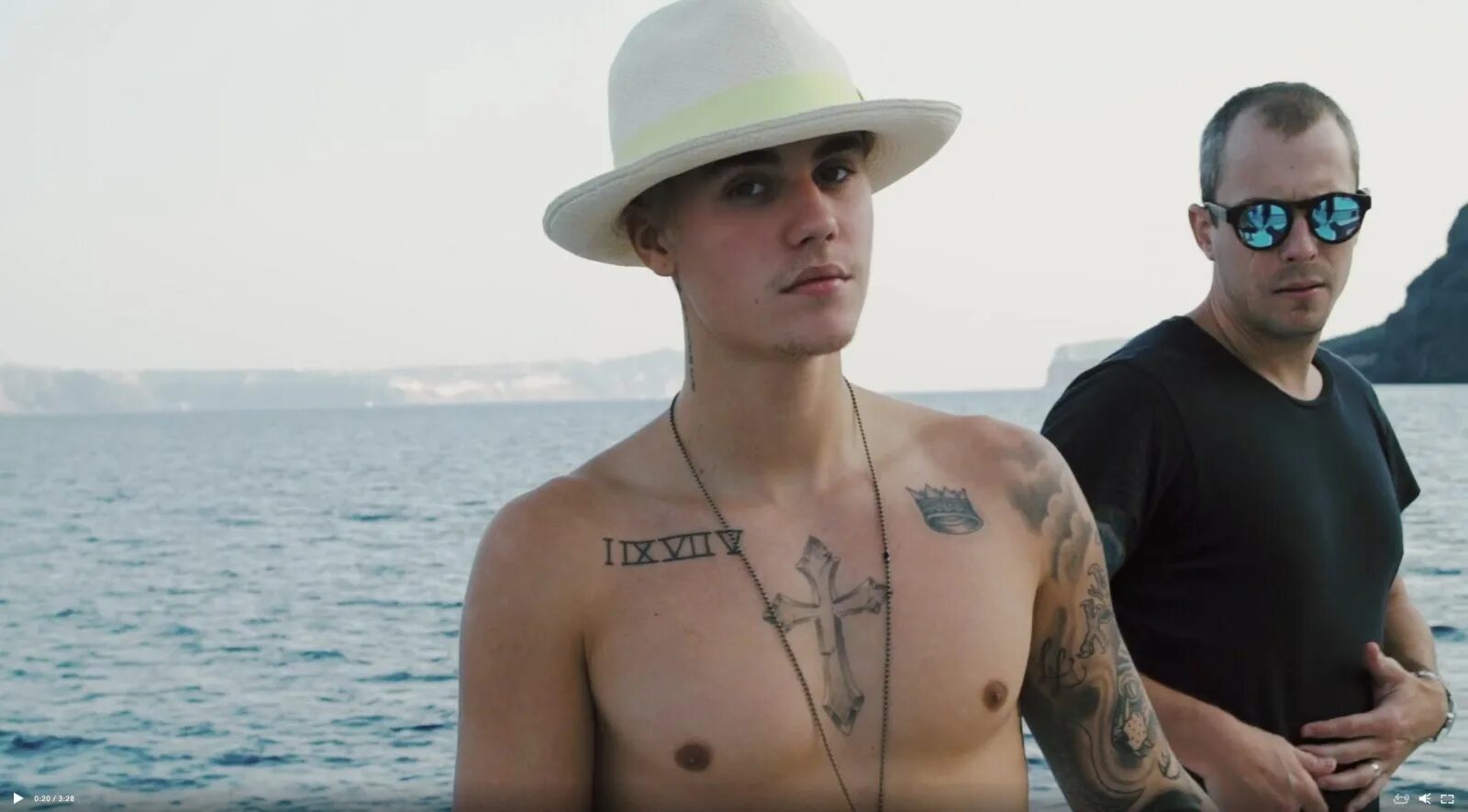 Слава бибра. Cailin russo justin bieber. Confident джастин бибер. Клип джастина бибера перевод. Джастин бибер what to you mean.