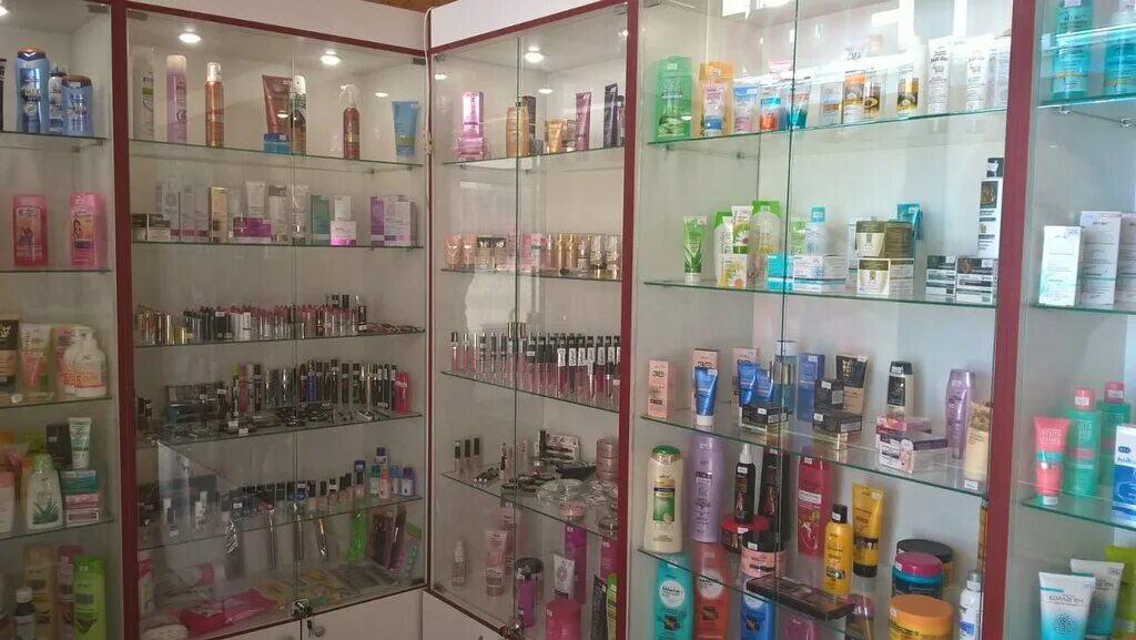 Krismi cosmetics. Косметика новозыбков. Бутик косметики и парфюмерии. Ритейлеры косметики. Косметика.