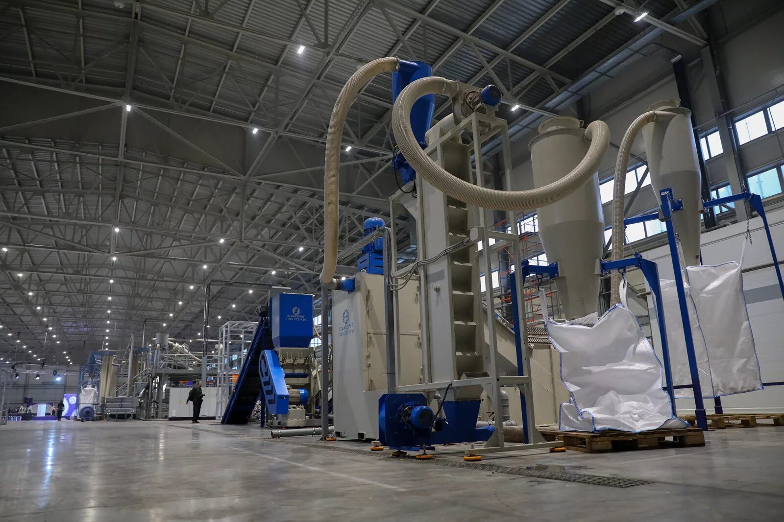 Логотип ст нижегородец. Завод газ нижний новгород. Завод поликарбоната. Zина производитель нижний новгород. Поликарбонат производитель.
