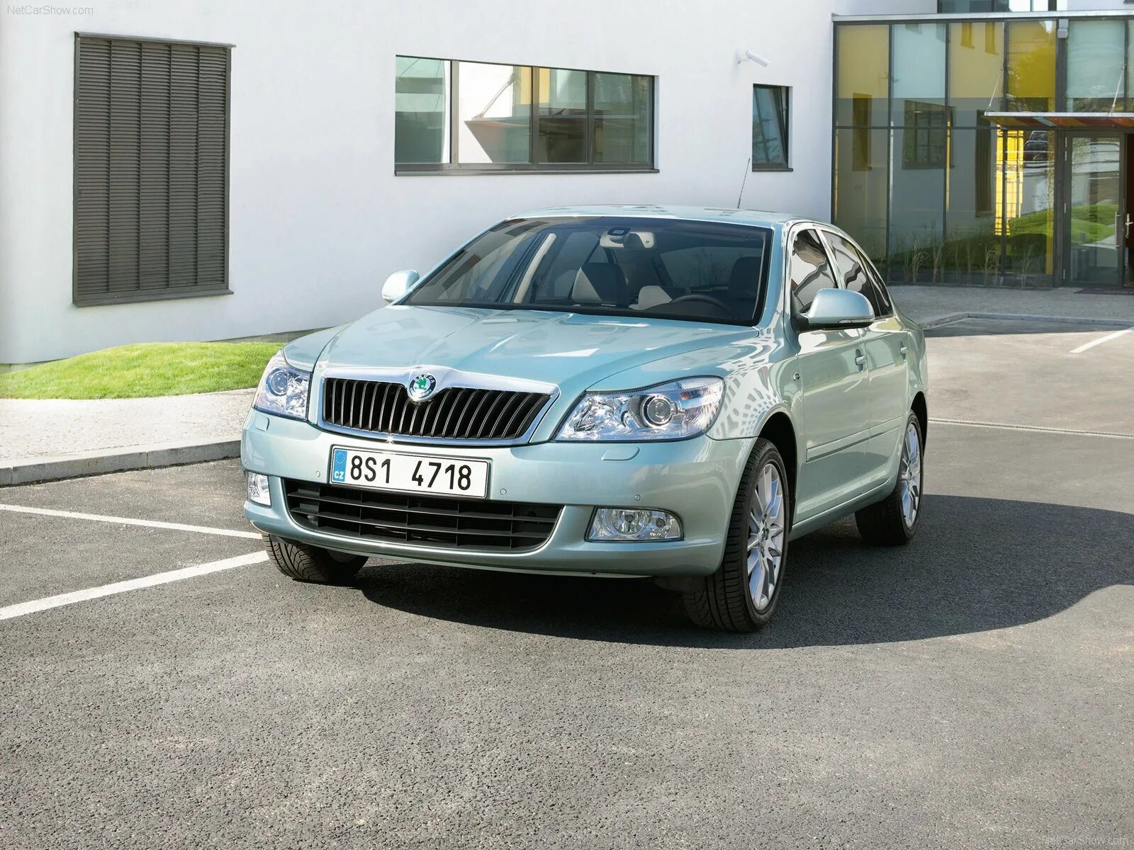 Купить шкоду октавию курске. Skoda Octavia 2009. Skoda Octavia 3.