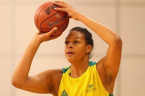 Liz Cambage to return to Shock for 2013 WNBA season after all - Swish.