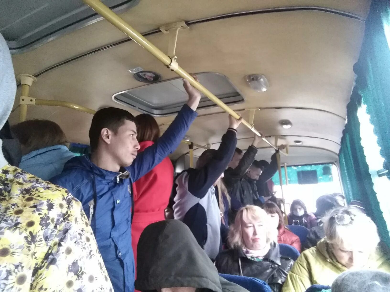 Пассажиров по маршруту в городе