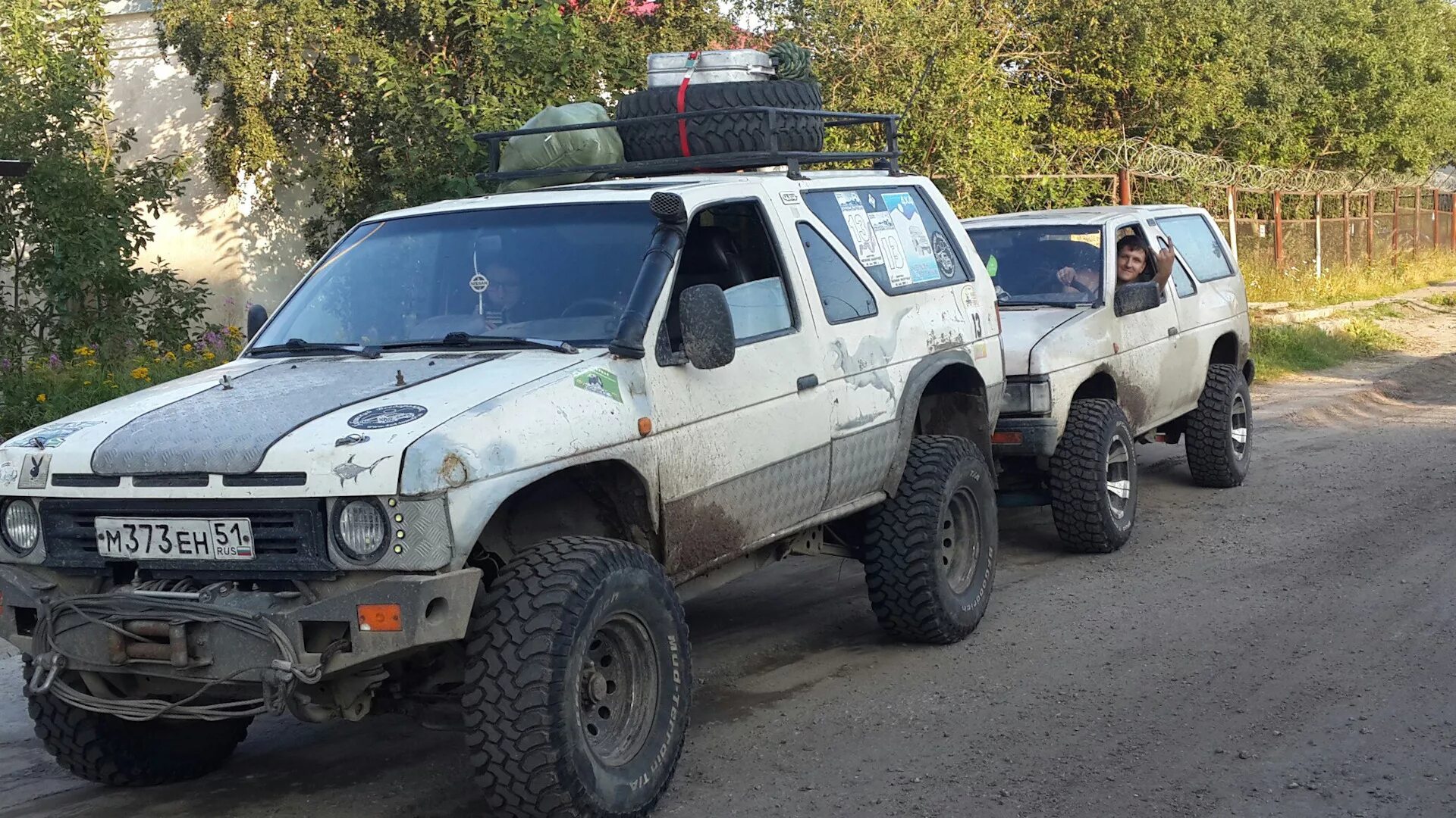 Запчасти террано дром. Nissan Terrano off Road. Ниссан Террано 1990. Nissan Terrano 1 off Road. Nissan Terrano 2 off Road.