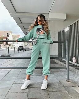 Спортивные костюмы лето 2021 каталог Tim-Market.ru