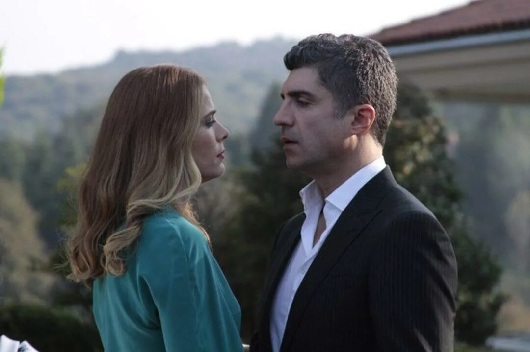 Когда была написана моя судьба турецкий. Дефне йорукхан. дефне в сериале любовь против судьбы. турецкий сериал дефне и кахраман. кахраман и элиф турецкий сериал.