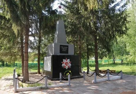 Какие памятники есть в селе