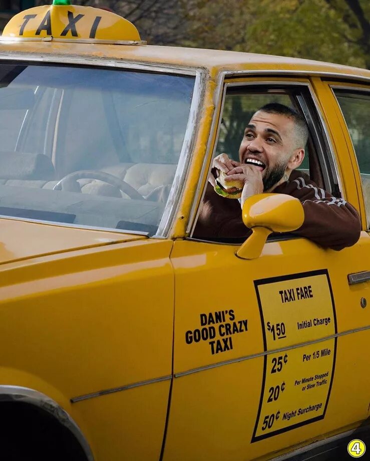 Водитель вилли wheely. Ленивый таксист. Хитрый таксист. Я не таксист я бизнесмен. Таксист бизнесмен.