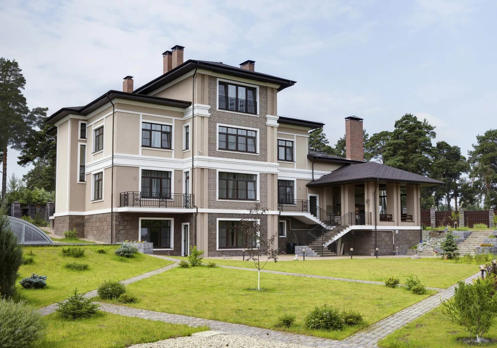 1000 кв м. 1000 кв м. Проекты домов на 1000 кв. Гостиница из клееного бруса. Усадьба горки рублево успенское.