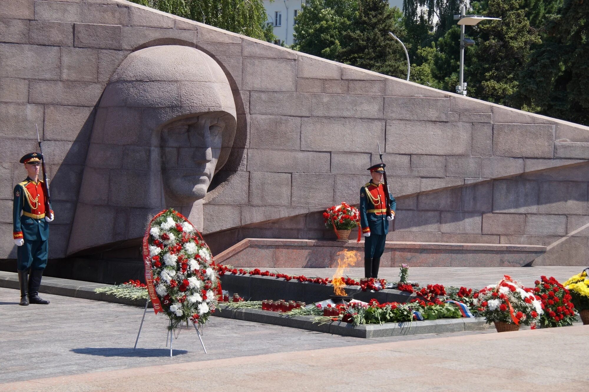 Памяти павшим героям. Слава героям павшим в боях за свободу и независимость нашей Родины. Вечная Слава павшим. Вечная память павшим за свободу и независимость нашей Родины. Вечная Слава героям павшим за родину.