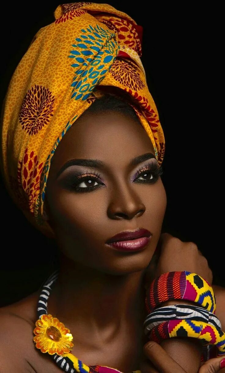 Africa women. Красивые африканки. Африканские женщины. Африканский макияж. Красивые африканские девушки.