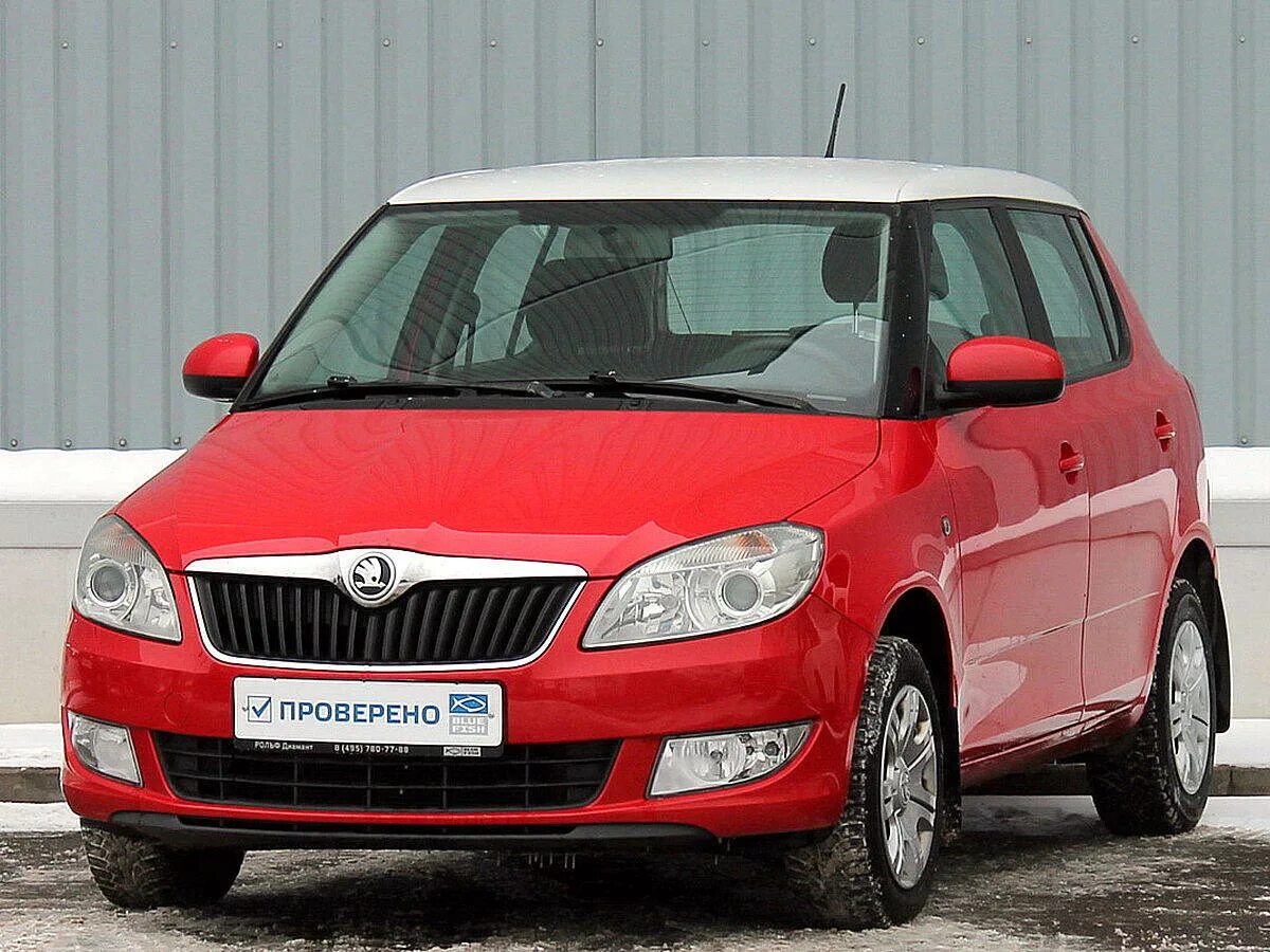 Шкода фабия купить в москве. Skoda Fabia II. Шкода Фабия 2 Рестайлинг. Шкода Фабия 1.2 2013. Шкода Фабия 2 2013 1.2.