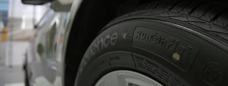 Michelin run flat. Hakkapeliitta 8 RUNFLAT маркировка. Мишлен Ранфлет. Маркировка Ранфлет на шинах Мишлен. Ранфлет на Континенталь обозначение.