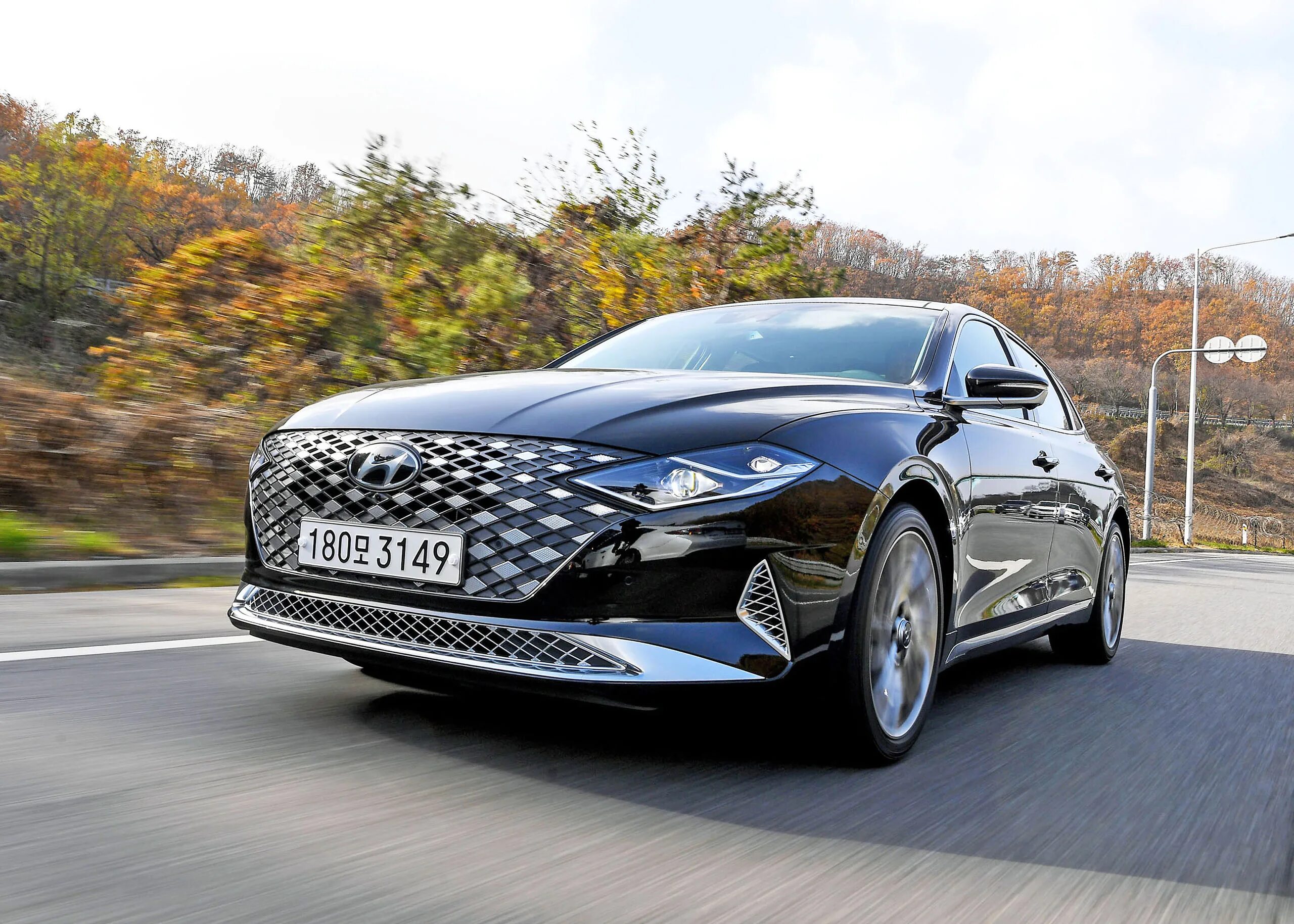 Хендай 2025 2025. Hyundai azera 2025. хендай грандер 2025. хендай гренадер 2025. hyundai grandeur 2025.