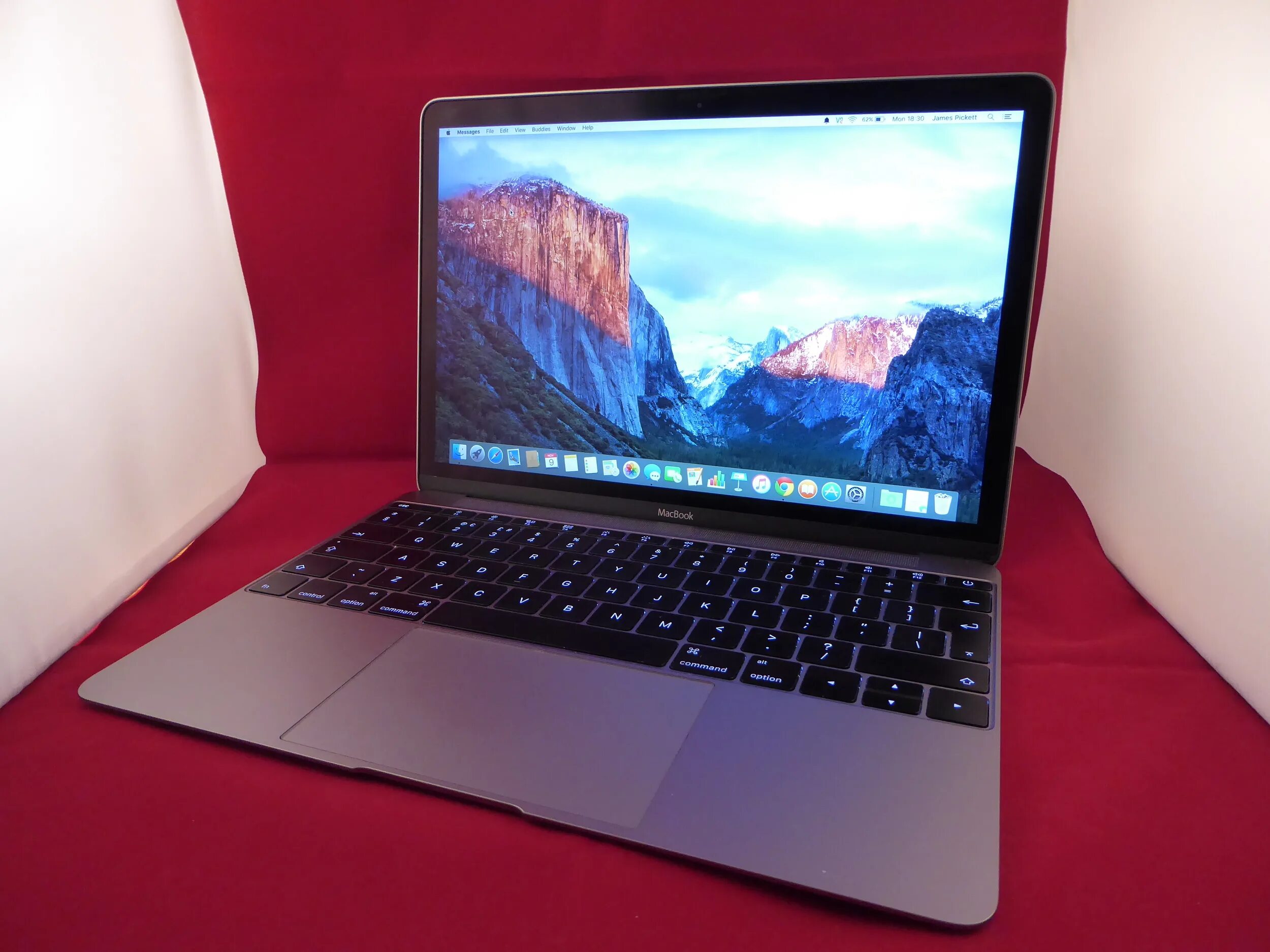 Макбук 2015. MACBOOK Air 12 2015. MACBOOK Pro 2015 года. MACBOOK Air 15 2015. Macbook купить дюйм