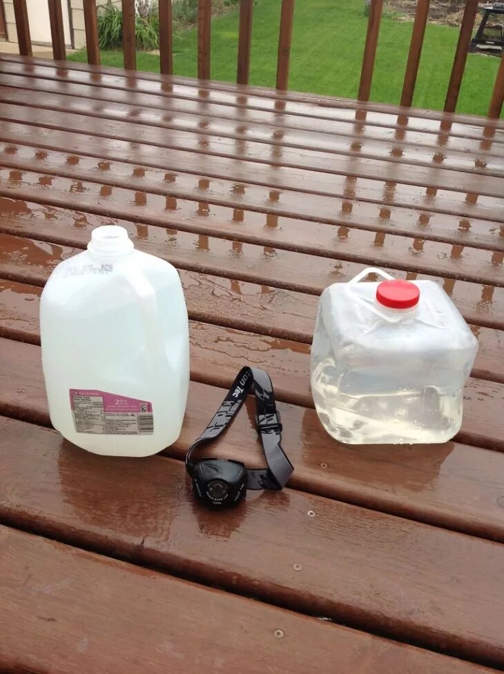 Контейнер из канистры. Канистры использовать. Канистра двойная. Из пластиковых канистр. Использование канистр в быту.