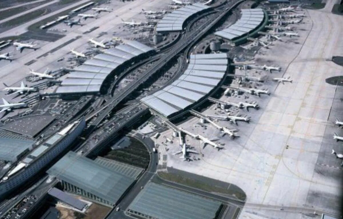 Париж вылет. Аэропорт шарль де голль терминалы. Авиабилеты москва рио. Париж вылет. План аэропорта в париже шарль де голль.