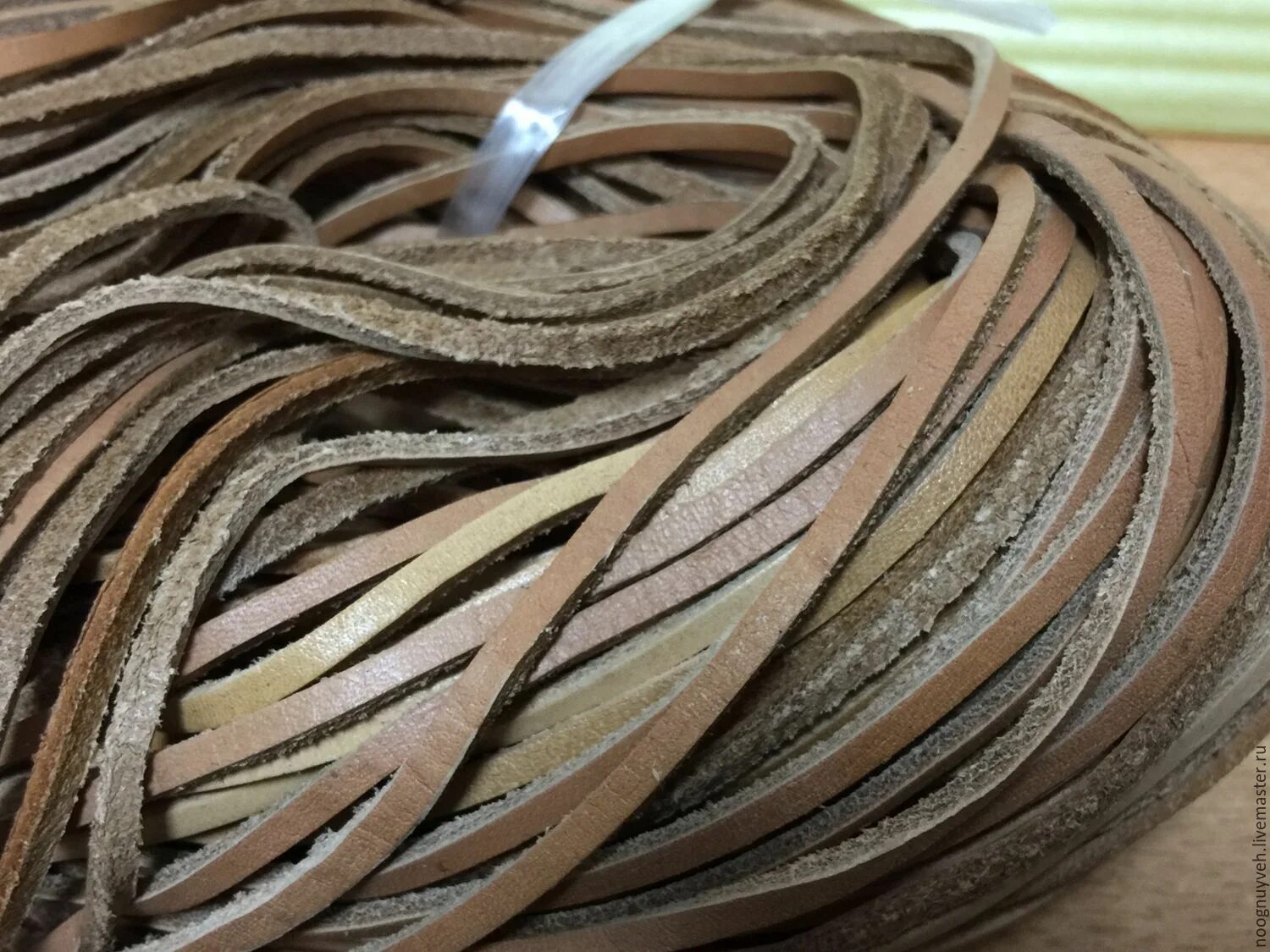 Каода раститеьлного дубения. Кожа растительного дубления 5 мм. Кожа 2 3 мм. Кожа растительного дубления 1. 6-1.