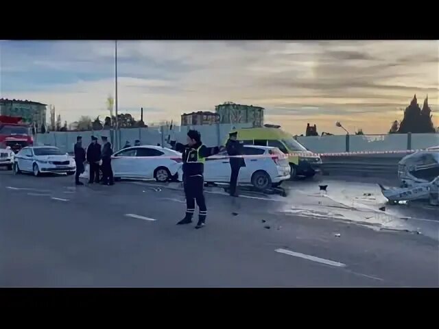 Сайт чп сочи. Массовая авария в адлере. в адлерском р-не сочи при дтп пострадал ребёнок (05.07.2019).
