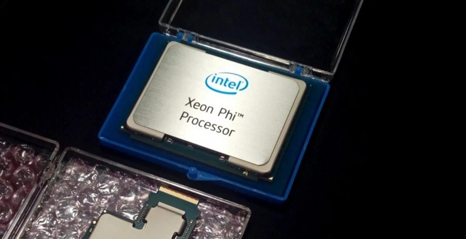 Intel development emulator. Xeon phi 7295. intel xeon phi 7200. xeon phi 7235. интел ксеон на 72 ядра.