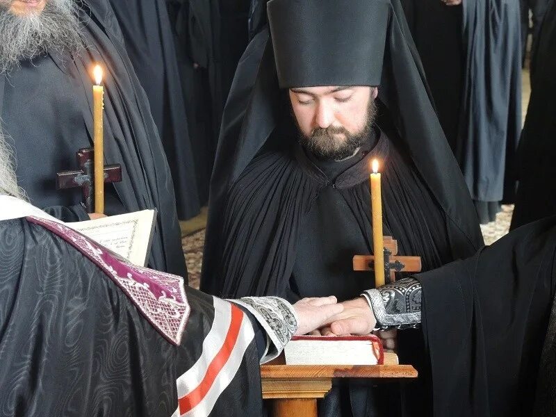что такое постриг в монастыре. серафим саровский постриг в монашество. постриг церковь. монашеский постриг на валааме. монашеский постриг кирилл корытко.