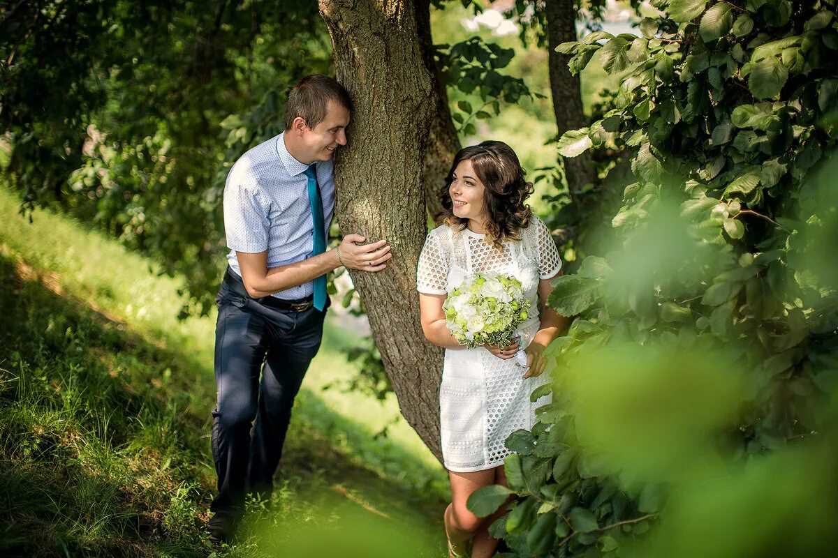крепкие мужские объятия. влюбленные обнимаются. любящая форум. любящая форум. любящая форум.