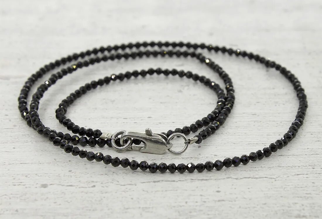 Sitabella чокер (3119), черный. Чокер из шпинели. Чокер из шпинели. Чокер из танзанита. Чокеры из шпинели.