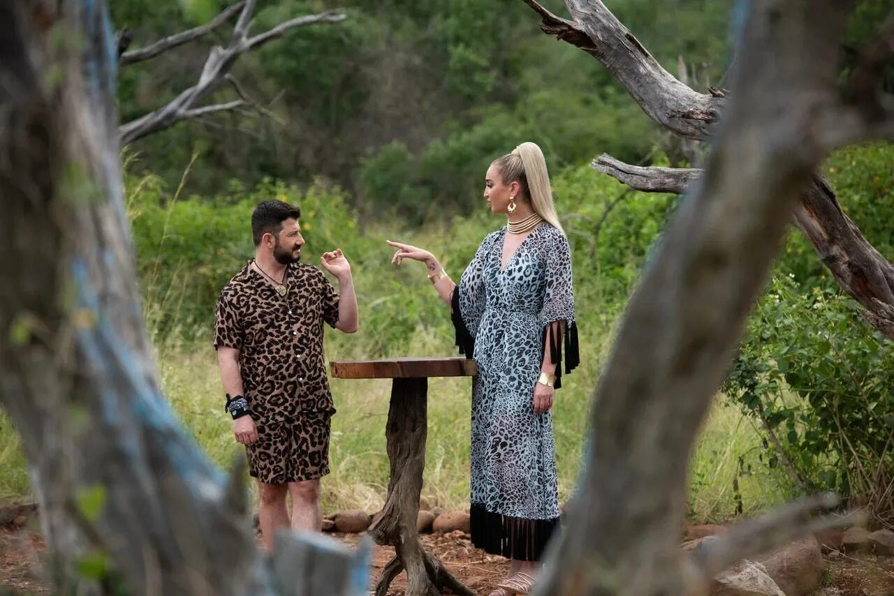 михаил галустян звезды в африке. участники шоу звезды в африке 2022. вячеслав чепурченко на шоу звезды в африке. олег верещагин звезды в африке 3 сезон. никита джигурда звезды в африке.