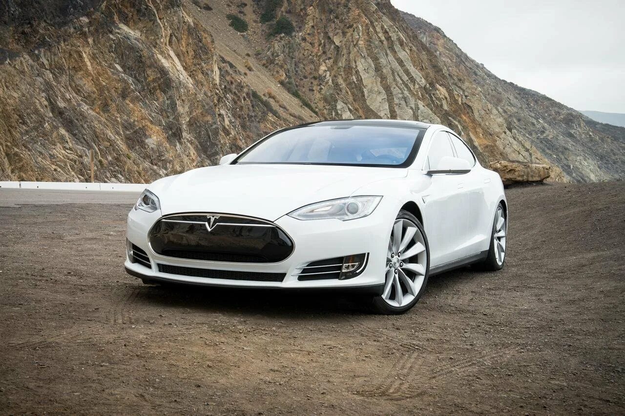 Машина тесла фото. Тесла модель s p85d. Тесла модель s 2014. Машина Tesla model s. Tesla model s p85.