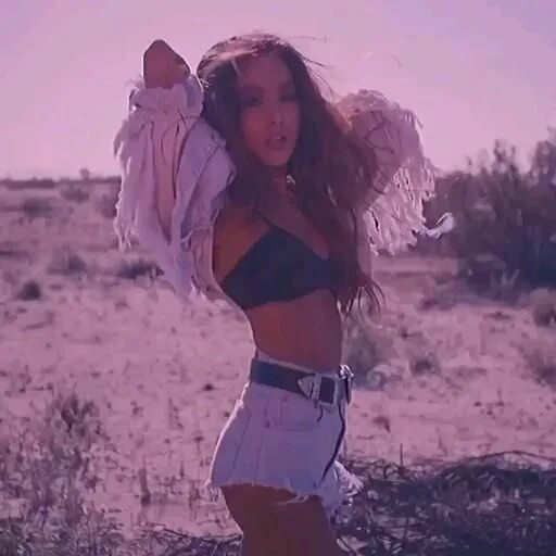 Песня into you. Ариана гранде into you. ariana. ариана гранде в клипе into you. ariana grande photoshoot 2025.