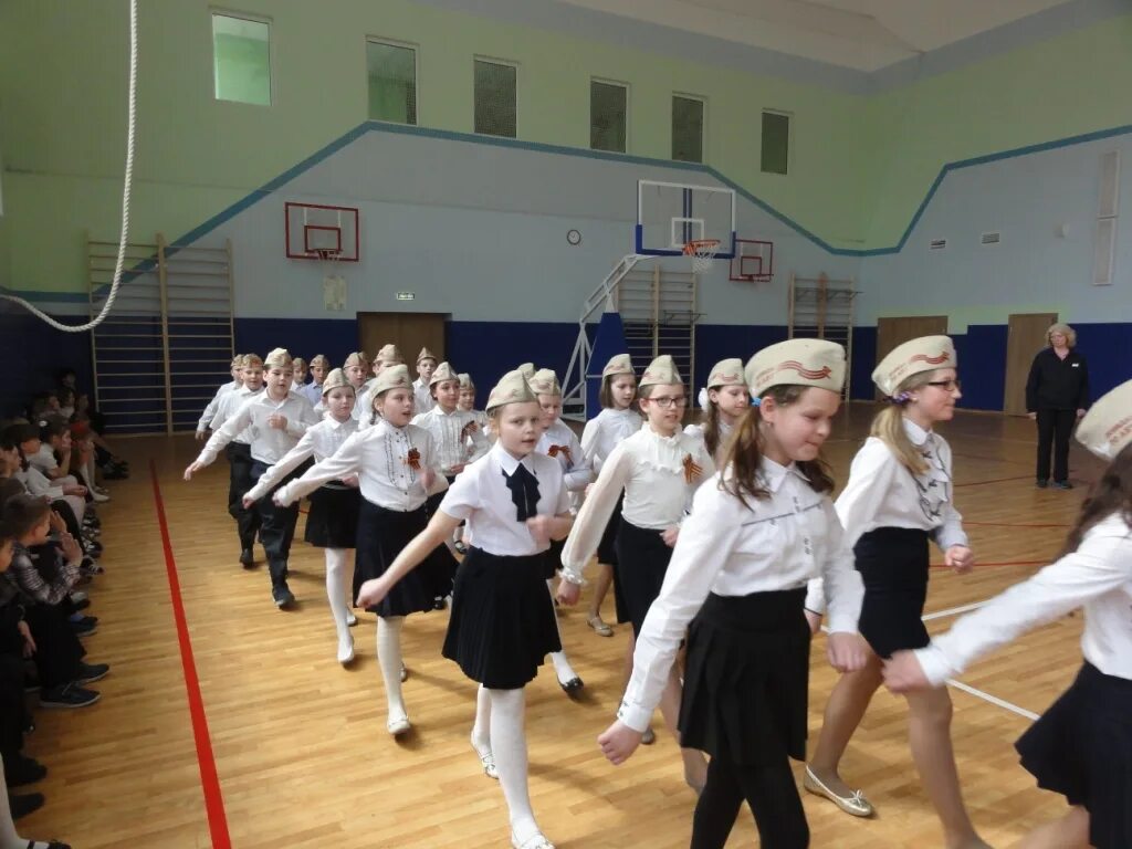 Гимназия 16 мытищи 1 корпус. Гимназия 16 мытищи 1 корпус. Мбоу гимназия no 16. Школа 16 мытищи. Мытищи гимназия 16 1.