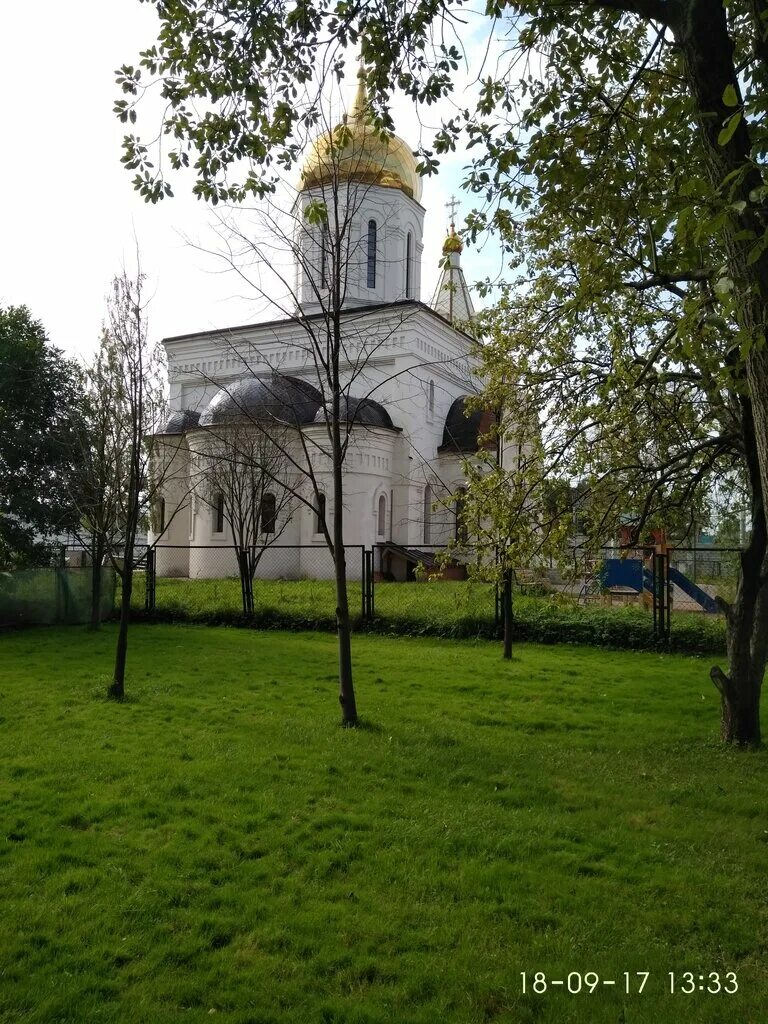 русская церковь внутри иконы. храм иконы божией матери всецарица щербинка. щербинка церковь московская область. храм всецарица в щербинке. храм елисаветы в щербинке.