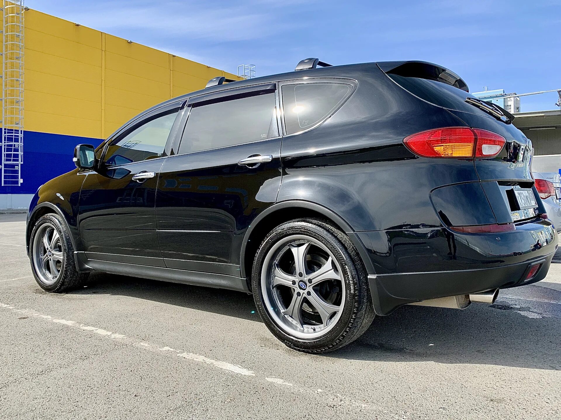 Шины subaru tribeca. Subaru tribeca b9. subaru b9 tribeca 2007. subaru tribeca b9 литье. диски subaru tribeca b9.