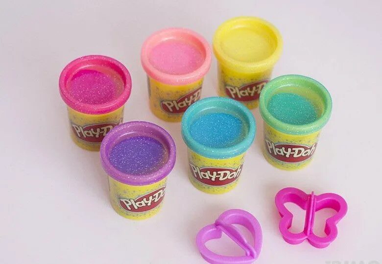 Блестящий пластилин. Play Doh с блестками. Глиттерный пластилин. Пластилин с блестками детский. Коллекция пластилина