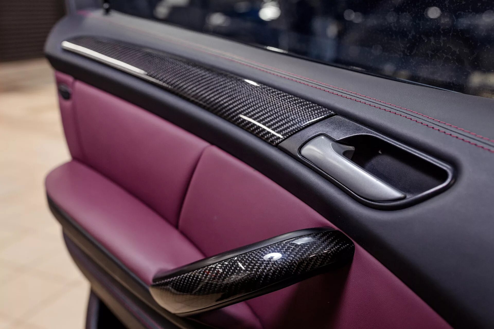 Бмв е70 салон. Обшивка бмв е70. Бмв х5 2008 салон. Bmw x5 e70 салон. Бмв х5 е70 салон.