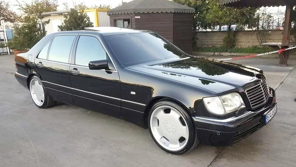 Mercedes w140 long. Мерседес w140 s500. 140 s 500. Мерседес w140 s500. Mercedes s500 w140.