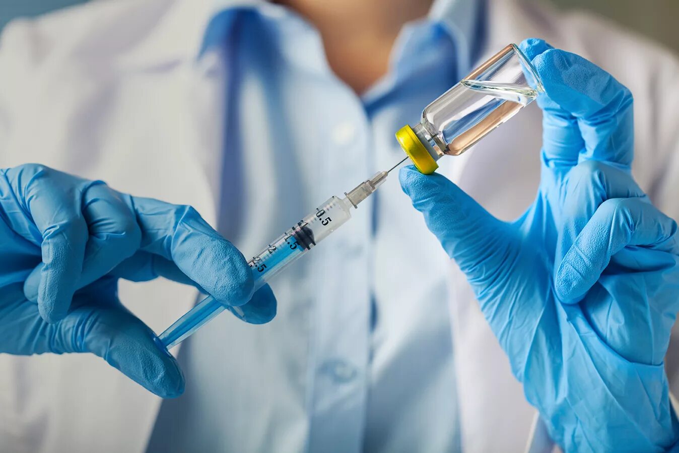 Иммунизация детей. Вакцинация вакцинопрофилактика. Прививки. Вакцинация детей от covid-19. Прививка детям.