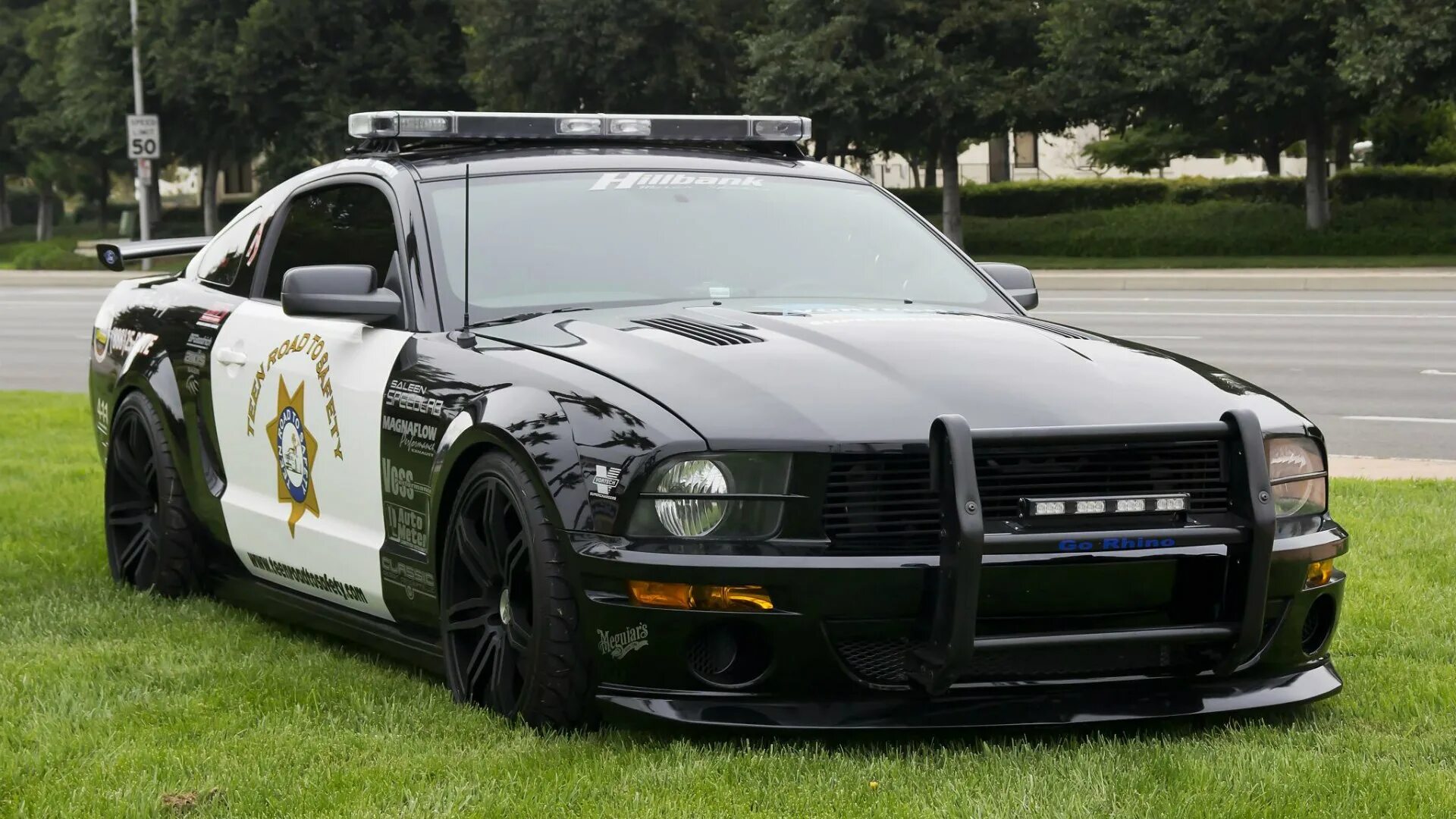 Полицейский мустанг. Полицейский Форд Мустанг. Ford Mustang gt 2006 Police. Форд Мустанг полиция США. Форд Мустанг 2000 Police.