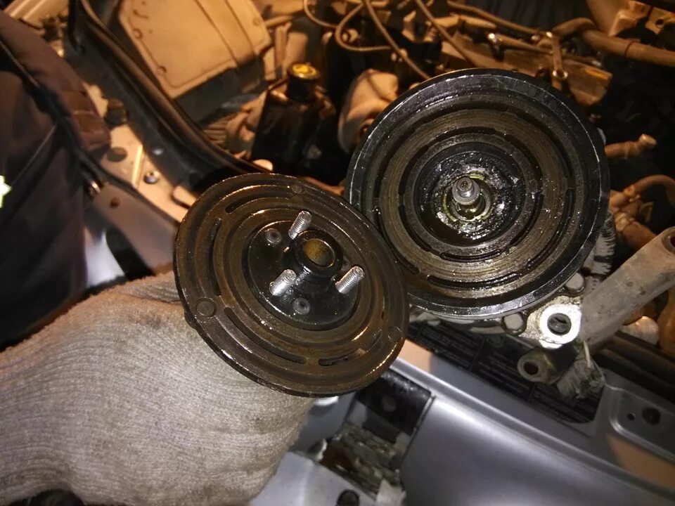 Замена подшипника кондиционера меган 2. Замена подшипника кондиционера меган 2. Замена подшипника кондиционера меган 2. Шкив компрессора кондиционера рено меган 2. Подшипник муфты компрессора кондиционера renault megane 2.