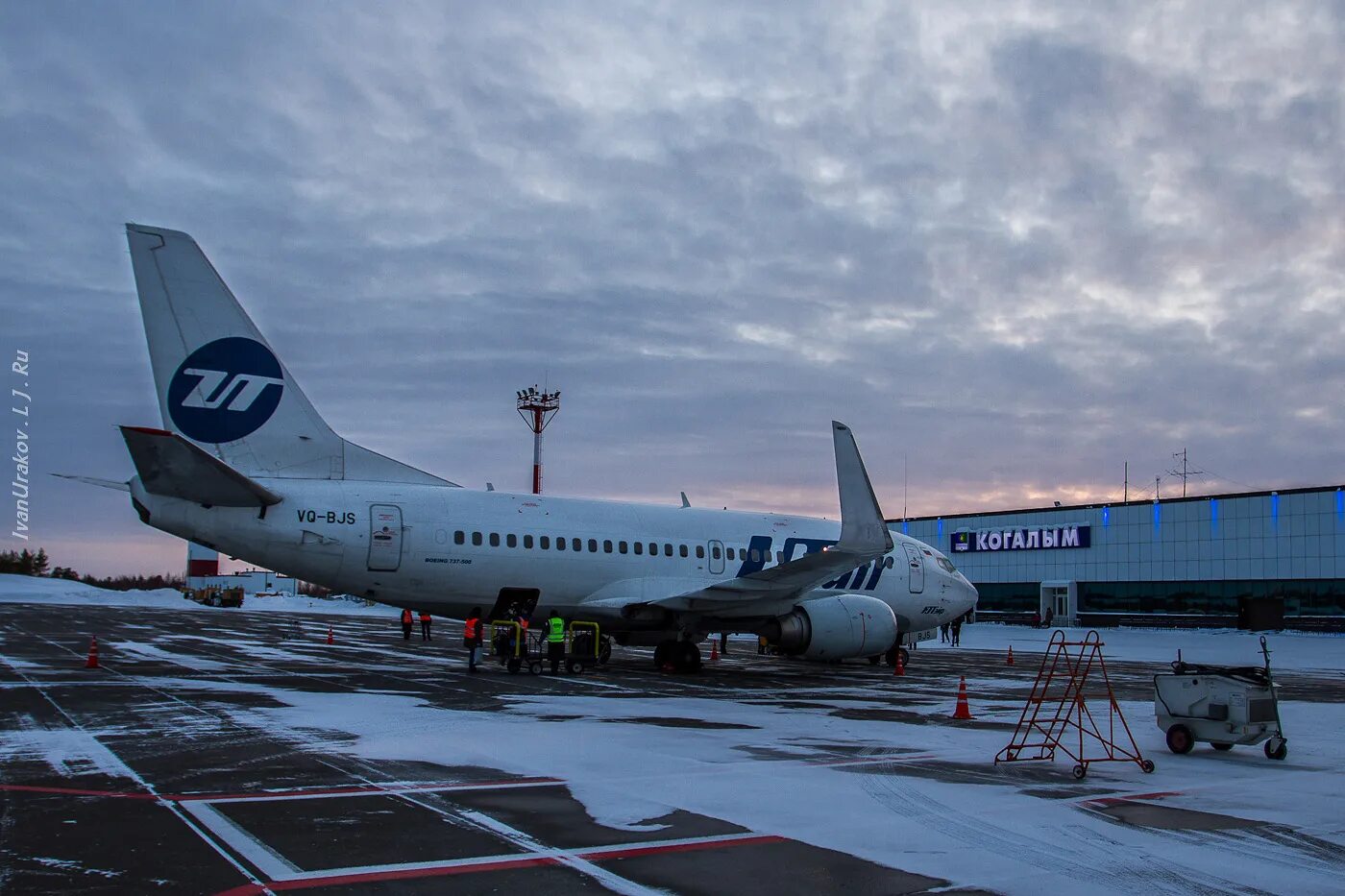 Ту 204 Когалым авиа. UTAIR Когалым Уфа. Когалым самолет. Когалым самолет самолёт. Рейс уфа когалым