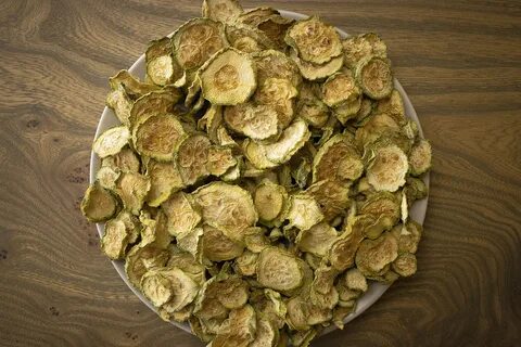 Овощные чипсы в сушилке