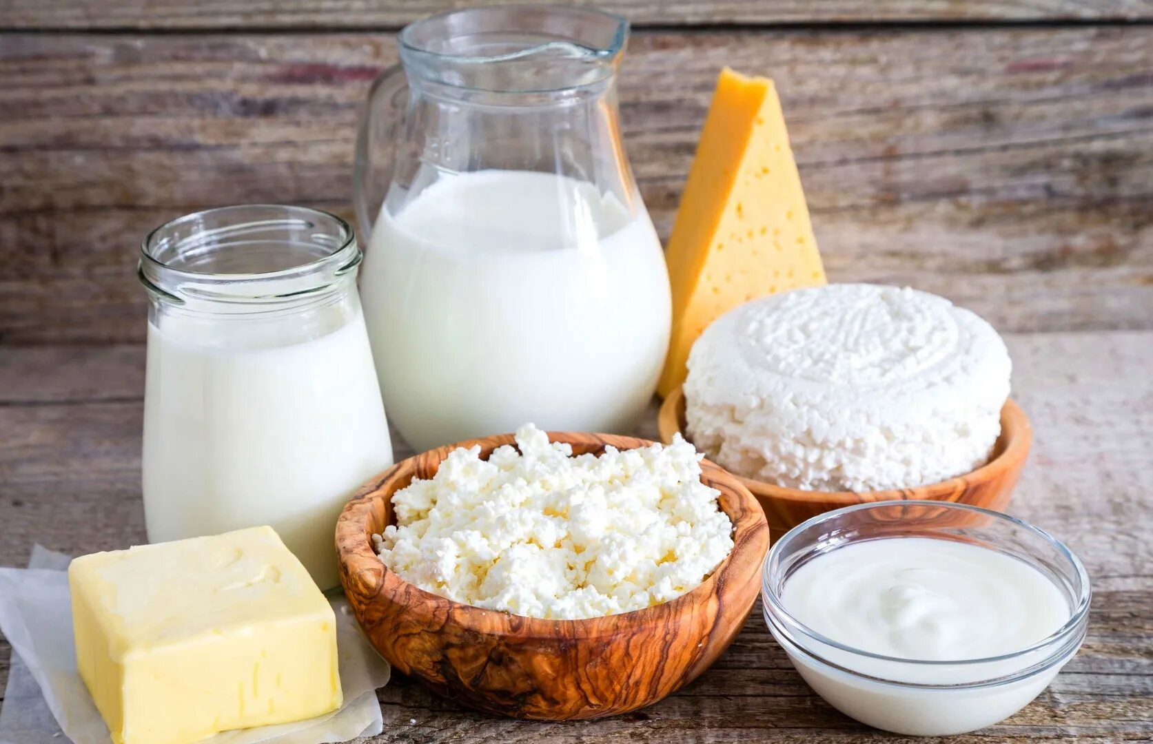 Кисломолочная продукция. Сыр масло майонез. Молоко и молочные продукты. Молоко сыр. Молочные продукты.