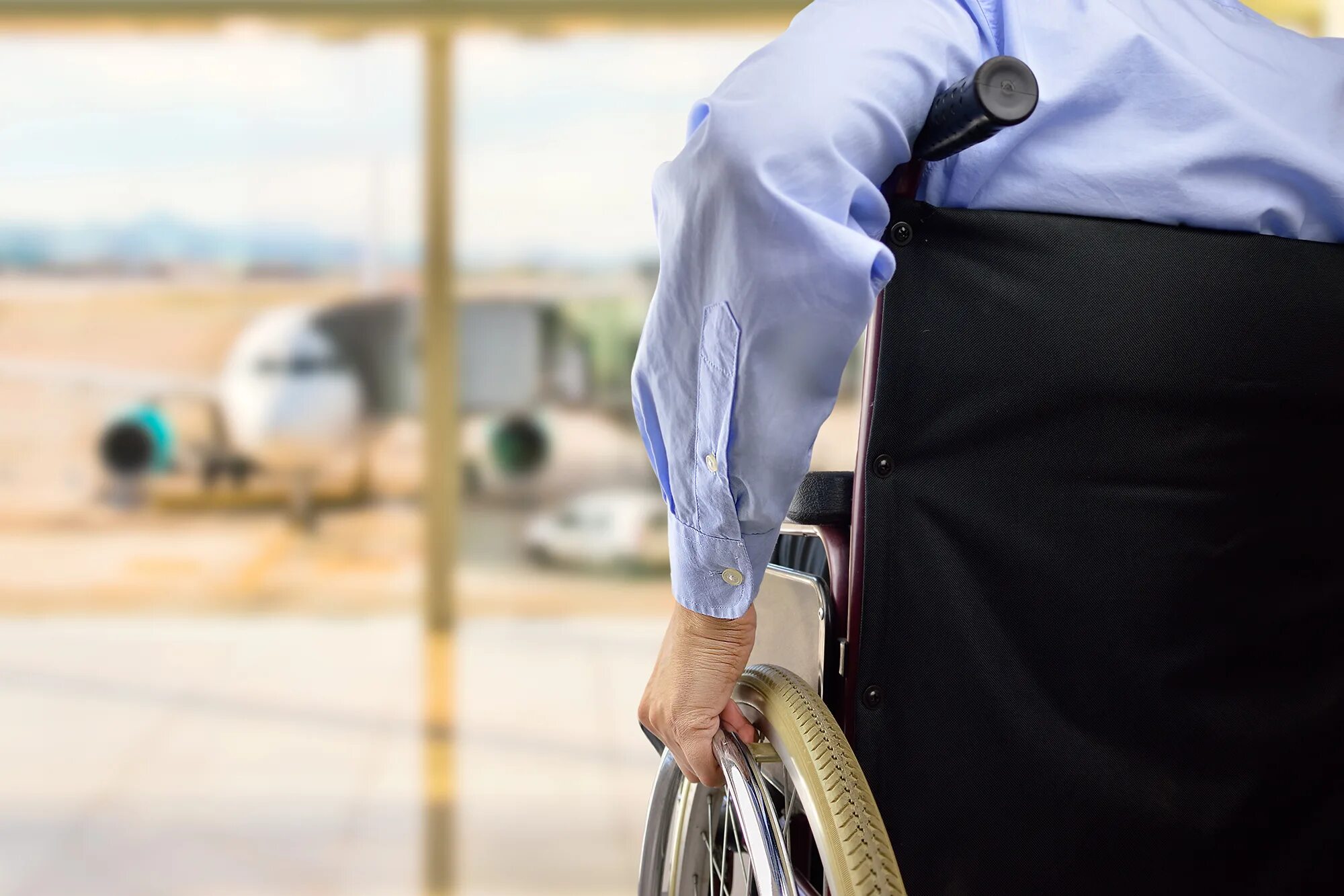 Джонатан типпет экзоскелет. Инвалиды с нарушением опорно-двигательного аппарата. Люди с ограниченными способностями. Rewalk экзоскелет. Люди с ограниченной подвижностью.