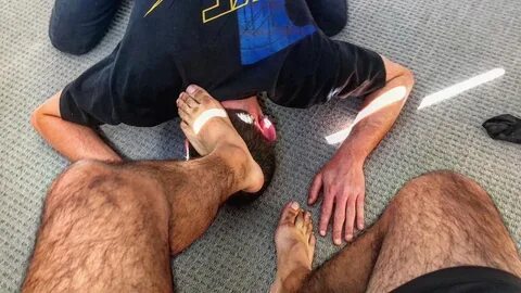 Lick leg
