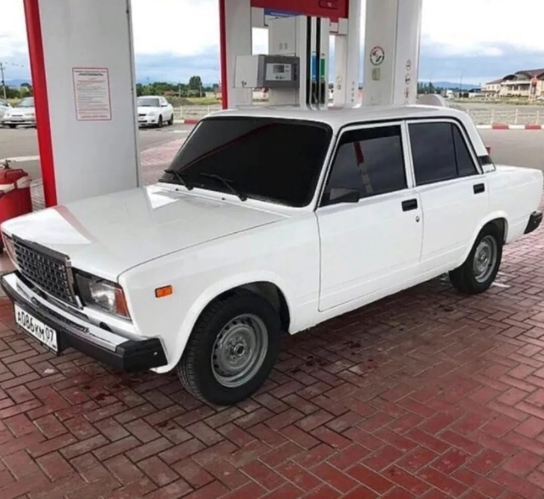 Белый ваз 2107 фото Купить б/у Lada (ВАЗ) 2107 1982-2012 1.6 MT (75 л.с.) бензин механика в Новоросс