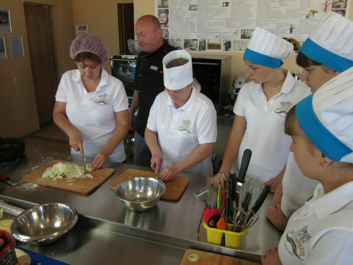 Курсы поваров в в новгороде. Курсы повара в минске. Курсы повара. Повышение квалификации поваров. Курсы на повара в городе пласт.