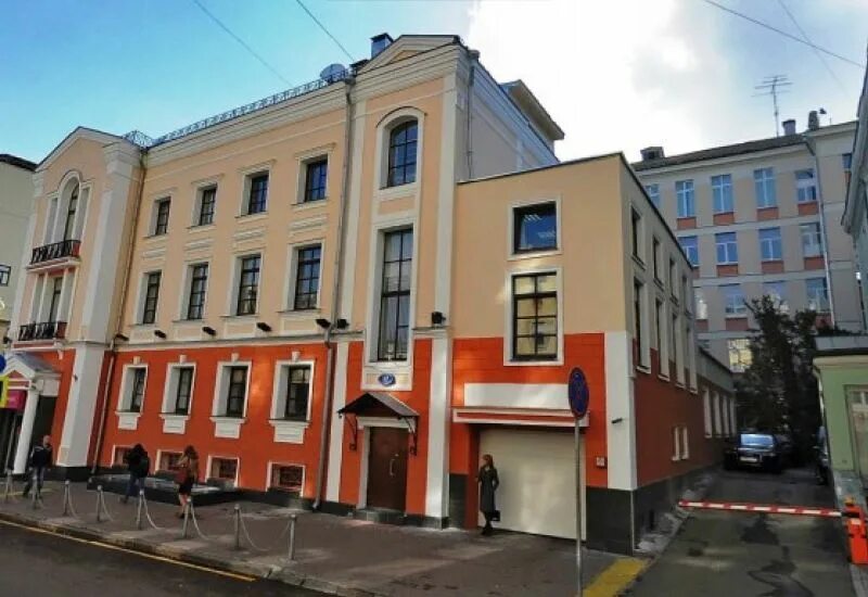 Никитская д 17. Ул большая никитская д 17 стр 2. москва, большая никитская улица, 17с2. ул. никитская, д. 17. москва, большая никитская ул., 17 стр. 2.