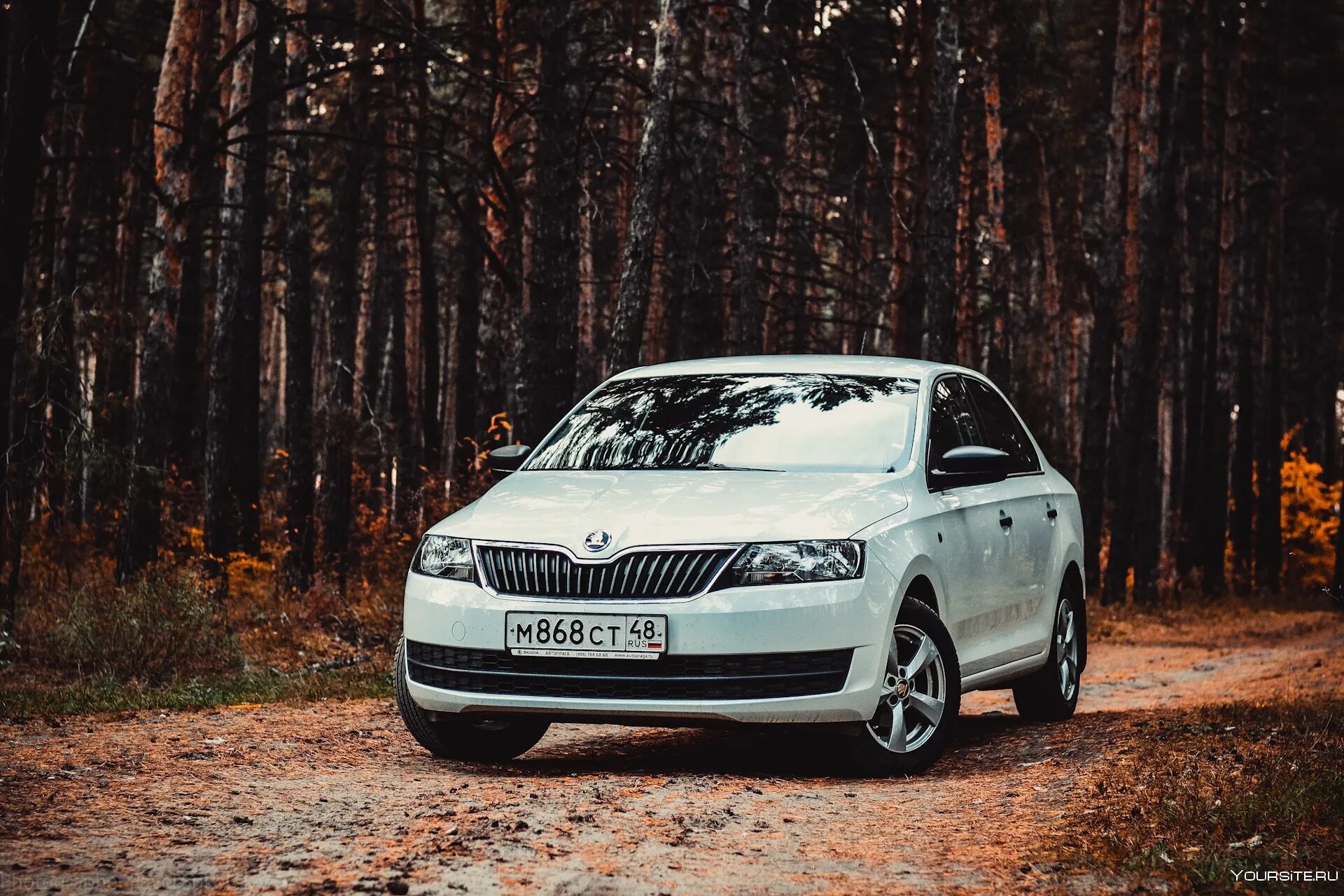 Автомобили skoda rapid. Шкода рапид 2025. шкода рапид 2025. шкода рапид 2025 белая. skoda rapid 2025.