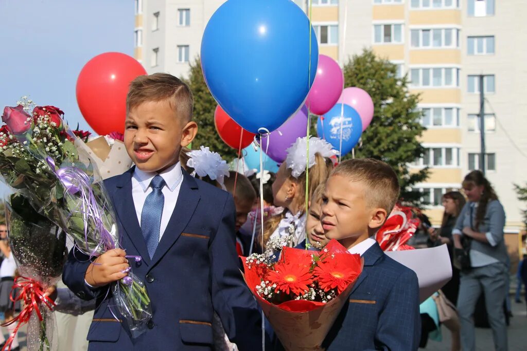 Школа 8 клинцы. 3 школа клинцы. клинцы брянская область 8 школа. средняя 8 школа клинцы.